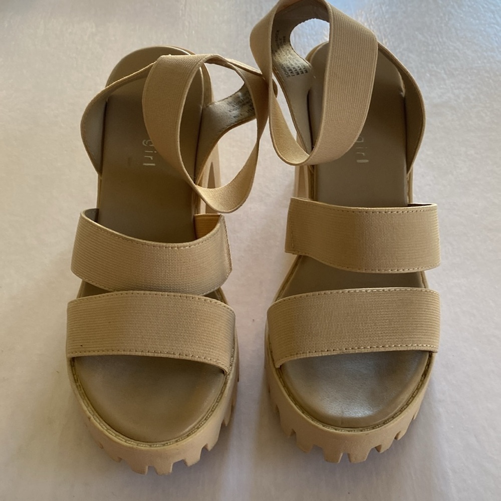 Madden Girl Block Heels Platform Sandals Size 7.5M